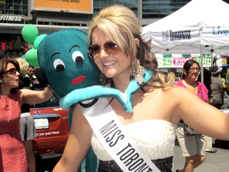 Swapsity Swaptopus With Miss Toronto